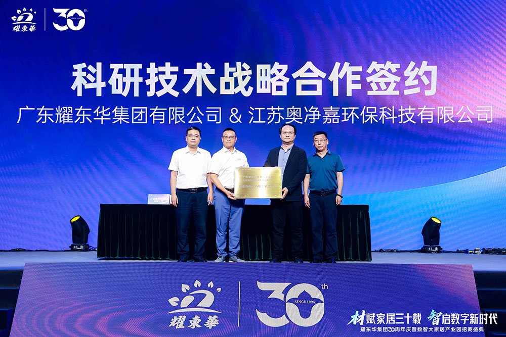 1760081542384229.jpg 5M2A5292.jpg